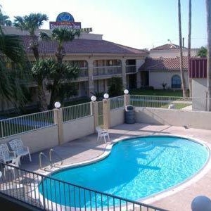 Lone Star Inn & Suites by OYO Harlingen TX Thumbnail