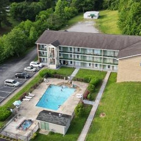 Days Inn by Wyndham Jellico - Tennessee State Line Thumbnail