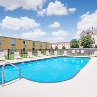 Days Inn by Wyndham Joplin Thumbnail