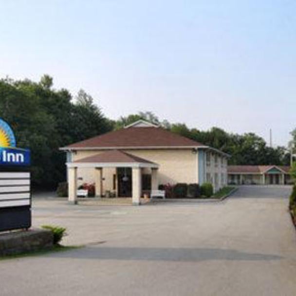 Days Inn by Wyndham Donegal Thumbnail