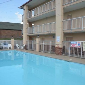 Days Inn by Wyndham Airport Nashville East Thumbnail