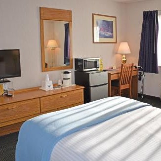 Americas Best Value Inn-Tahquamenon Country Thumbnail