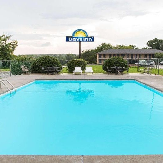 Red Roof Inn Rockingham Thumbnail