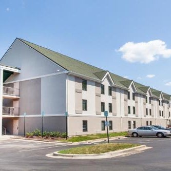 Days Inn by Wyndham Lanham Washington DC Thumbnail