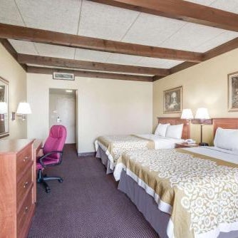 Days Inn by Wyndham Niles Thumbnail