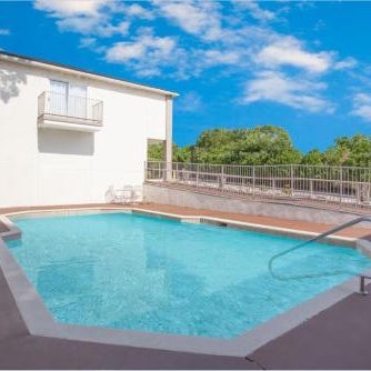 Days Inn by Wyndham Suites Fredericksburg Thumbnail