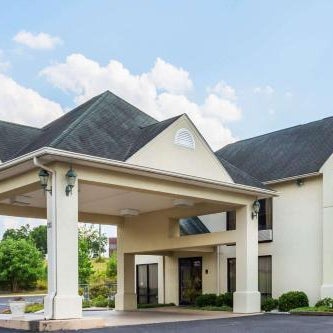 Days Inn by Wyndham Sanford Thumbnail