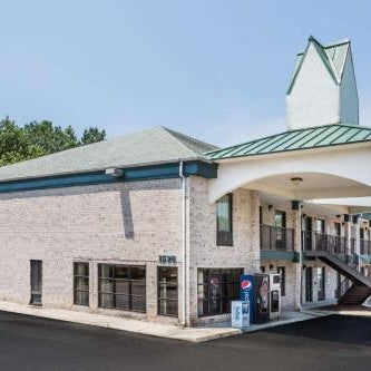 Brentwood Inn & Suites Thumbnail