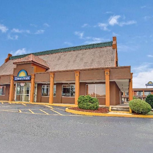 Days Inn by Wyndham Benson Thumbnail