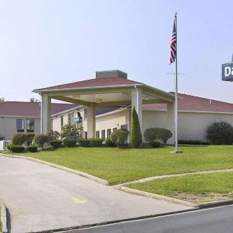 Days Inn by Wyndham Hillsboro Thumbnail