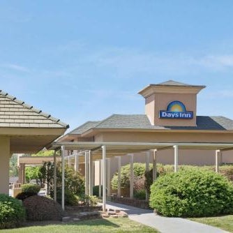 Days Inn by Wyndham Charlotte/Woodlawn Near Carowinds Thumbnail