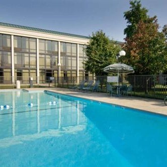 Pear Tree Inn Cape Girardeau Near the Medical Center Thumbnail