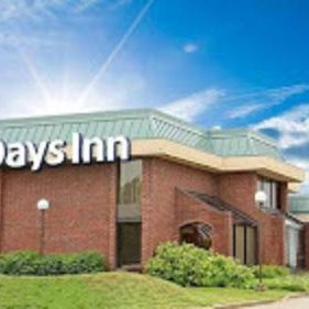 Days Inn by Wyndham Rolla Thumbnail