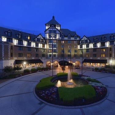 Hotel Roanoke - Conference Center Curio Collection by Hilton Thumbnail
