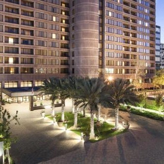 DoubleTree by Hilton Hotel & Suites Houston by the Galleria Thumbnail