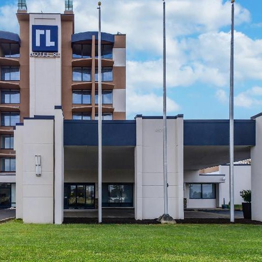 Saint Louis Airport Hotel Thumbnail