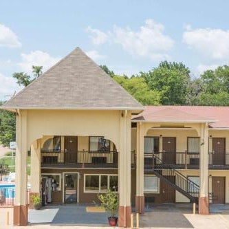 Super 8 by Wyndham Shreveport Thumbnail