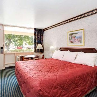 Ramada Limited Cockeysville Thumbnail
