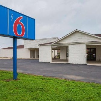 Motel 6-Madisonville, TX Thumbnail