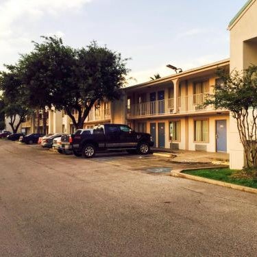 Motel 6-Houston, TX - East Thumbnail