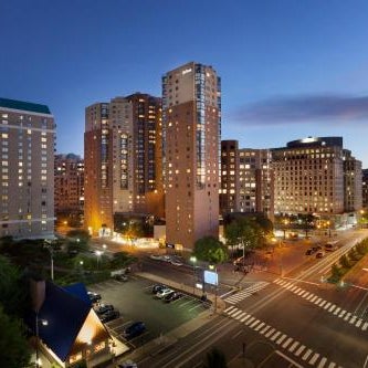 Hilton Arlington And Towers Thumbnail