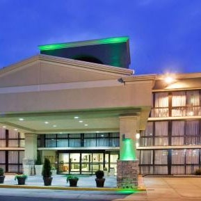 Wingate by Wyndham Kansas City Thumbnail