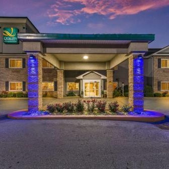 Quality Inn & Suites Hendersonville - Flat Rock Thumbnail