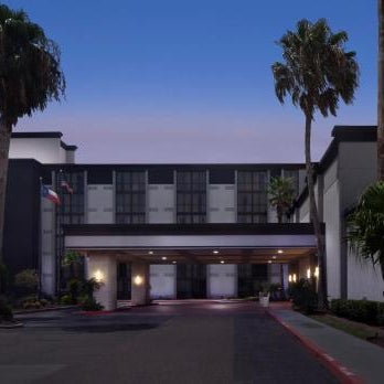 Holiday Inn Corpus Christi Arpt & Conf Ctr By IHG Thumbnail