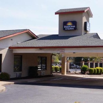 Days Inn & Suites by Wyndham Williamsburg Colonial Thumbnail