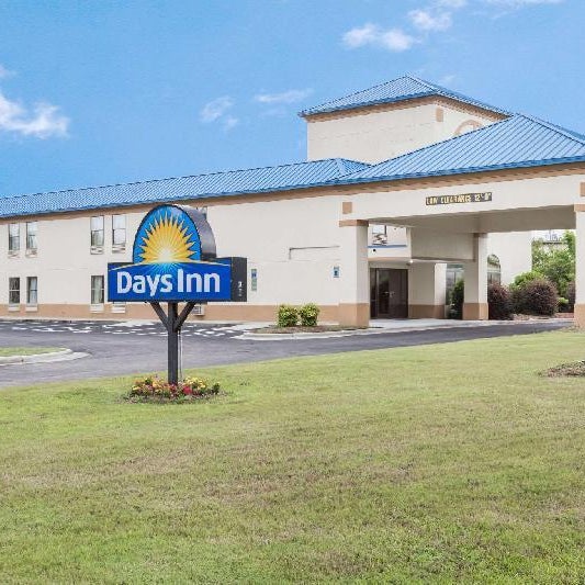 Days Inn by Wyndham Selma Thumbnail