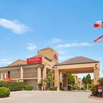 Ramada by Wyndham San Antonio Near SeaWorld/Lackland AFB Thumbnail