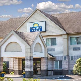 Days Inn & Suites by Wyndham Vancouver Thumbnail