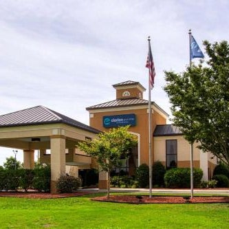 Clarion Pointe New Bern Thumbnail
