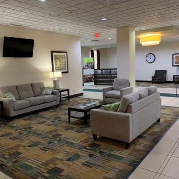 Quality Inn & Suites Downtown Mansfield Thumbnail