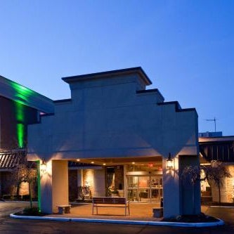 Holiday Inn Cleveland-Mayfield Hotel By IHG Thumbnail