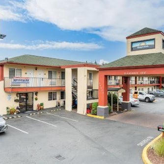 Days Inn by Wyndham Federal Way Thumbnail