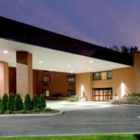 Holiday Inn Express Mentor Banquet Center By IHG