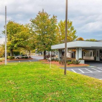 Clarion Inn Belle Vernon Thumbnail