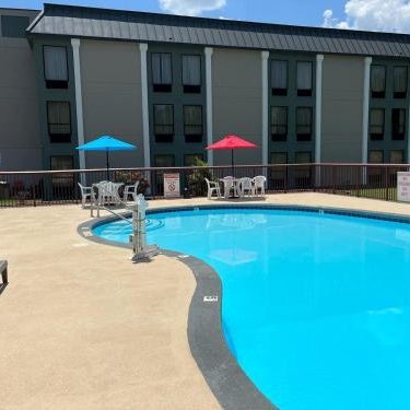 Quality Inn & Suites Lexington South