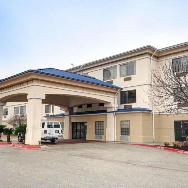 Garner Hotel Del Valle - Austin Southeast by IHG