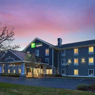 Holiday Inn Express Grand Rapids Southwest By IHG Thumbnail