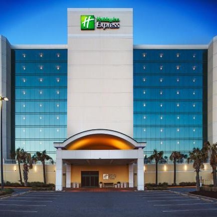 Holiday Inn Express & Suites VA Beach Oceanfront, an IHG Hotel Thumbnail