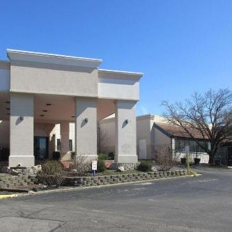 Quality Inn & Suites Cincinnati Thumbnail