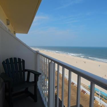 Howard Johnson Plaza Hotel by Wyndham Ocean City Oceanfront Thumbnail