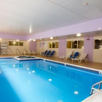 Howard Johnson by Wyndham Allentown/Dorney Hotel & Suites Thumbnail