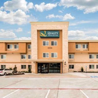 Quality Inn & Suites Plano Thumbnail