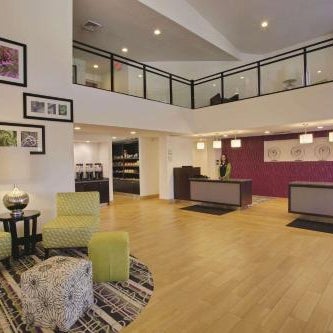 La Quinta Inn & Suites by Wyndham Detroit Metro Airport Thumbnail