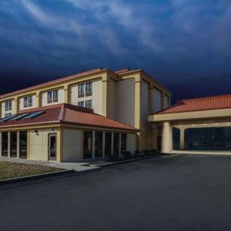 Country Inn & Suites by Radisson, Hall of Fame Thumbnail