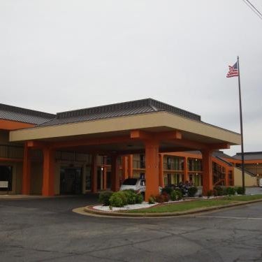 Econo Lodge Inn & Suites Jackson Thumbnail
