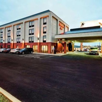 Hampton Inn By Hilton St. Louis/Westport Thumbnail